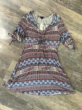 As U Wish Lavender and Cream Paisley V-Neck Boho Top